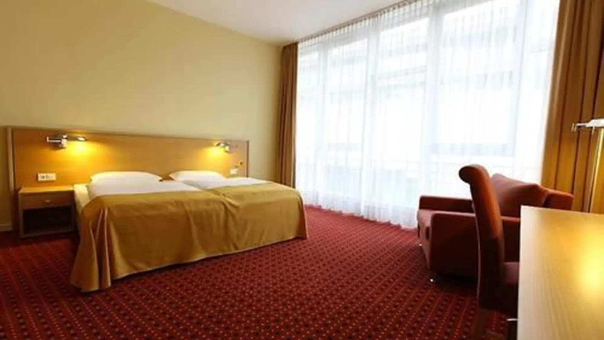 Airporthotel Berlin-Adlershof Германия