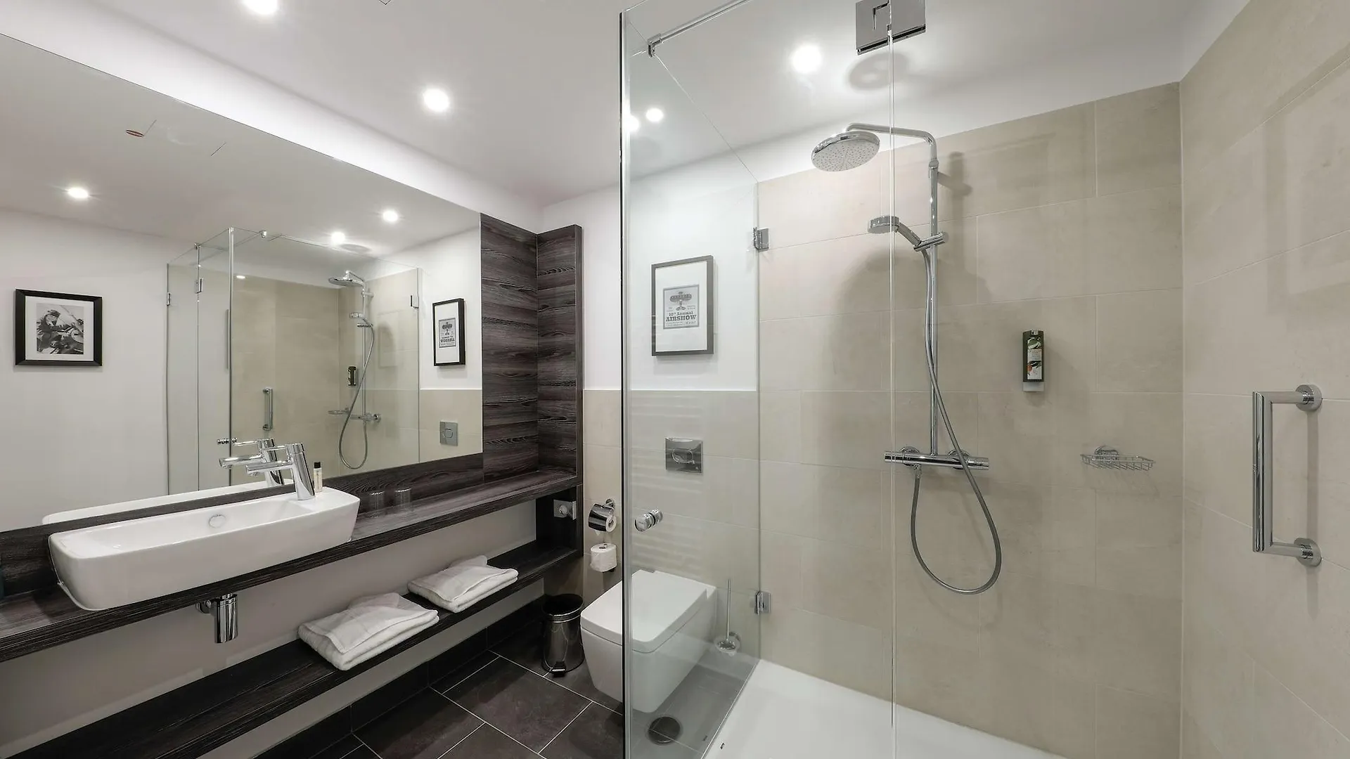Отель Airporthotel Berlin-Adlershof