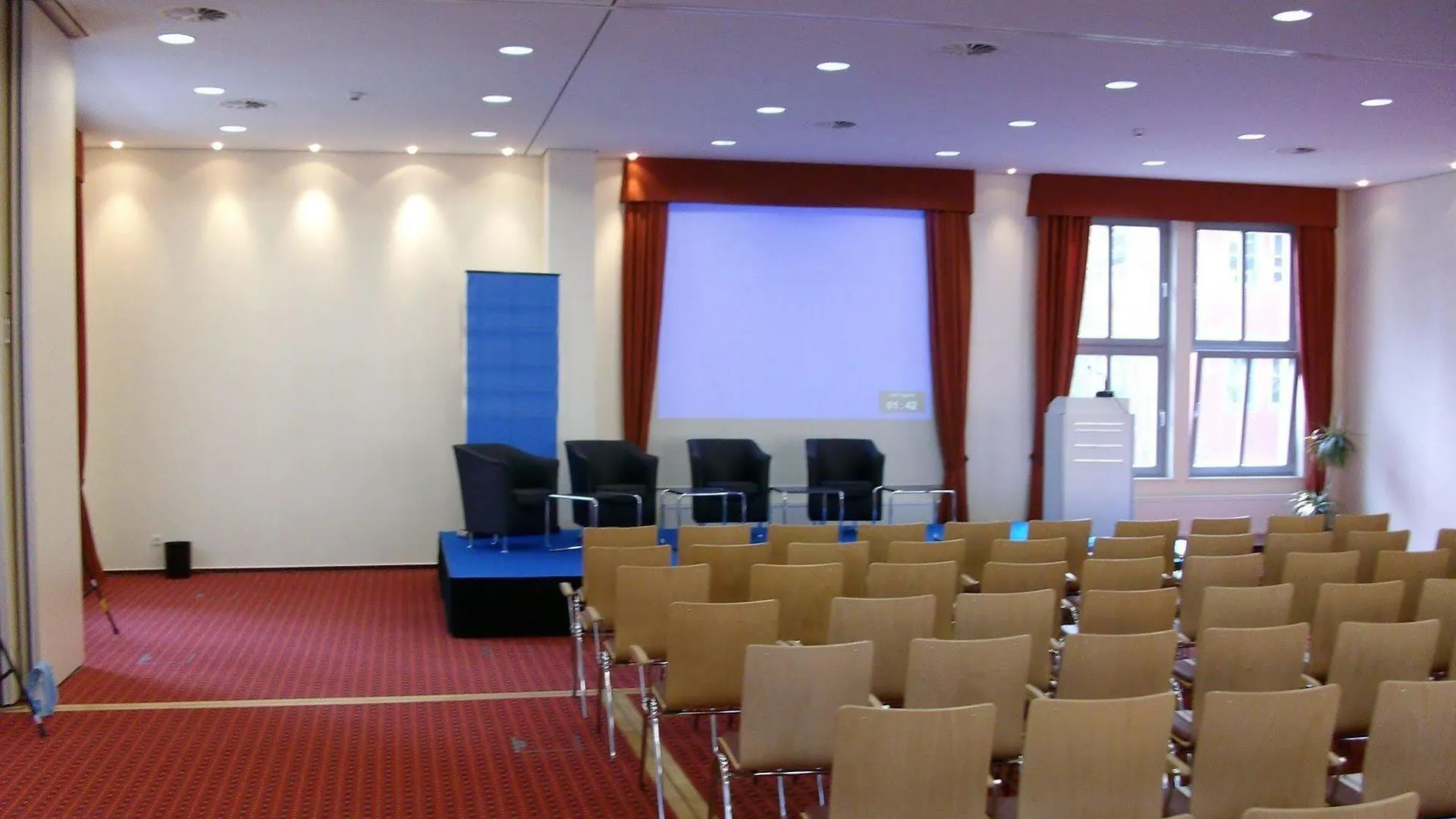 Отель Airporthotel Berlin-Adlershof