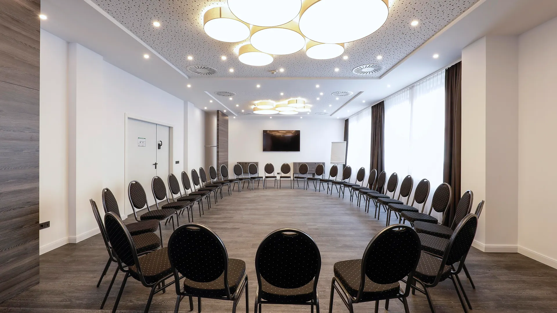 Airporthotel Berlin-Adlershof 3*, Berlin Tyskland